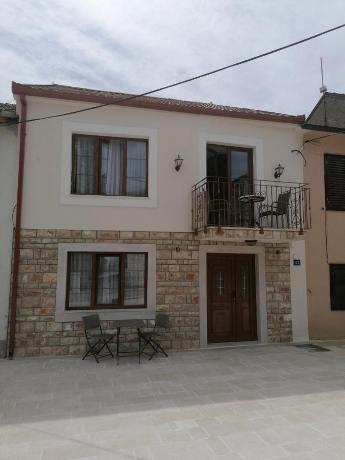 Vila Mira Trebinje Exterior photo