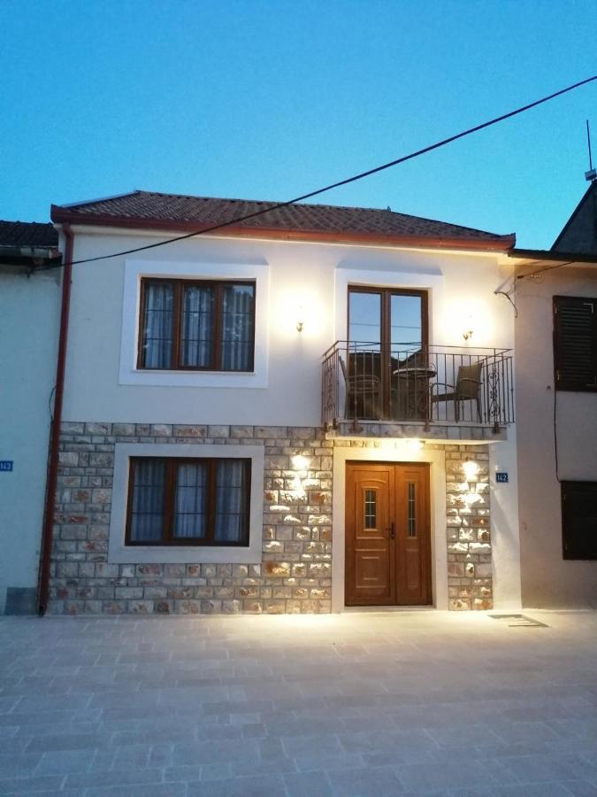Vila Mira Trebinje Exterior photo